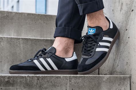 hoe vallen adidas sambas|De ultieme adidas Samba FAQ .